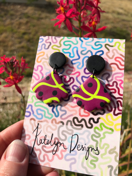 Sursum Corda Fan Dangles